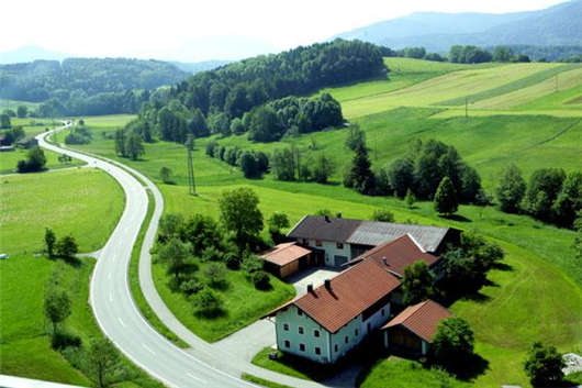 <a style='color:#268bd1;cursor:pointer;' href='/ymzc.html'>德國移民政策</a>改革,工作移民、費用介紹 <a style='color:#268bd1;cursor:pointer;' href='/'>德國移民</a>政策改革,工作移民、費用介紹