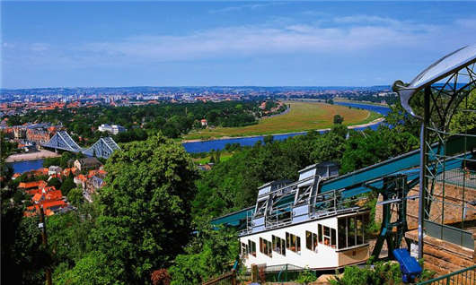 <a style='color:#268bd1;cursor:pointer;' href='/'>德國移民</a>政策方式解讀、歐盟藍(lán)卡簽證