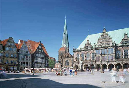 火花老板對科隆狂歡節的入場感到憤怒