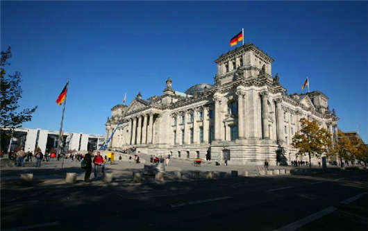 申請德國永居與入籍德國有什么區(qū)別？來看看吧