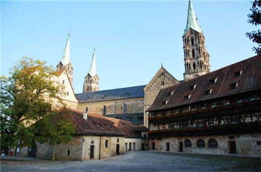 德國(guó)移民攻略,移民之后購(gòu)買<a style='color:#268bd1;cursor:pointer;' href='/fctz.html'>德國(guó)房產(chǎn)</a>的注意事項(xiàng) 德國(guó)移民攻略,移民之后購(gòu)買德國(guó)房產(chǎn)的注意事項(xiàng)